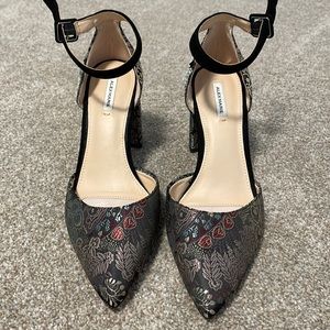 Jacquard ankle strap heels, pointed toe